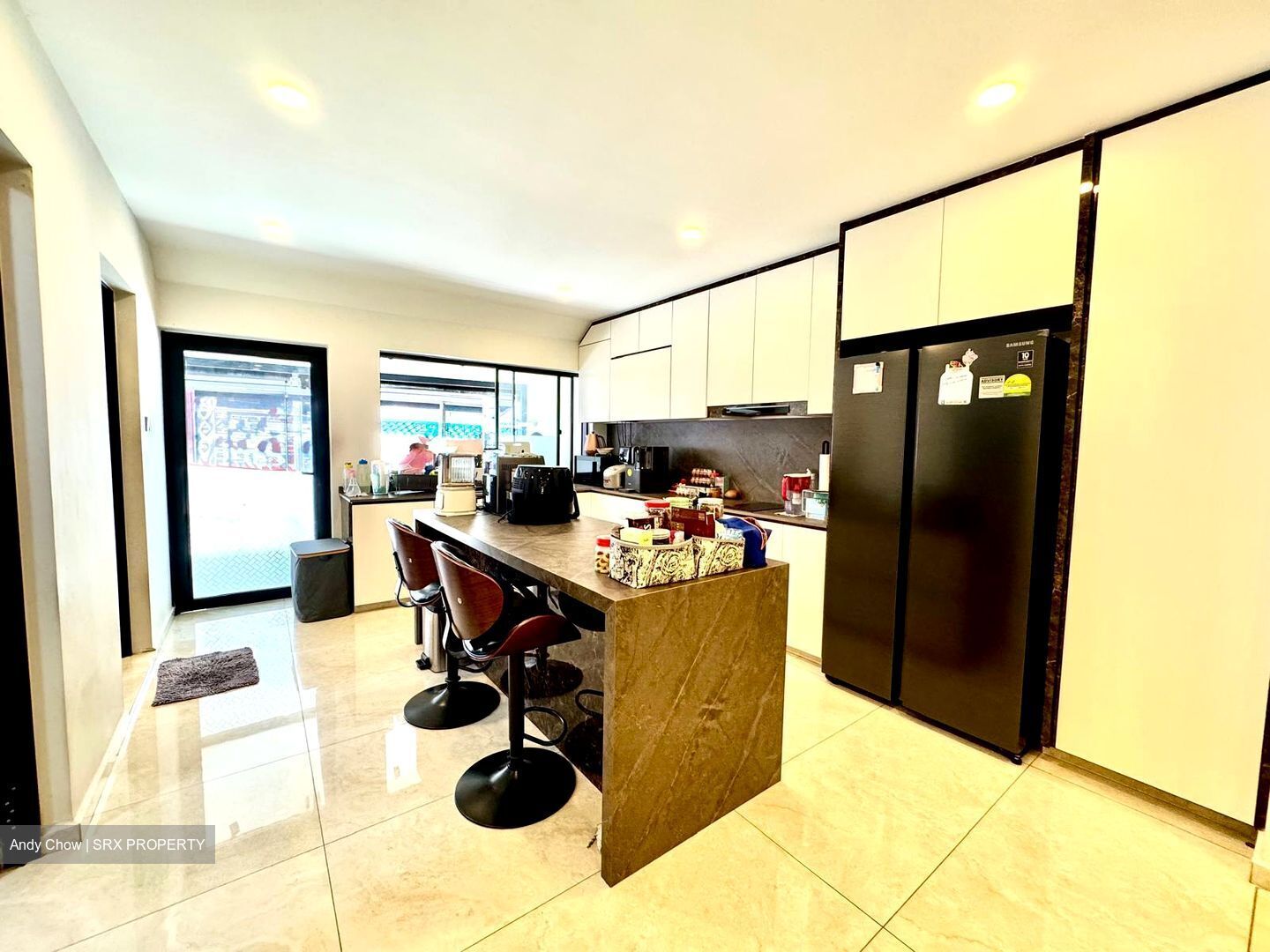 Tai Hwan Park (D19), Terrace #546483521